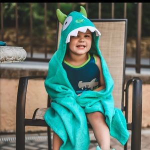 Yikes twin towel monster 🔸NEW🔸